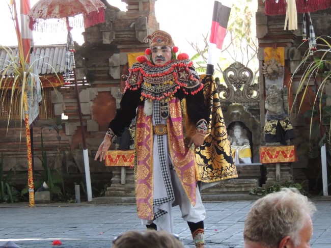 Character in Barong Dance Performance