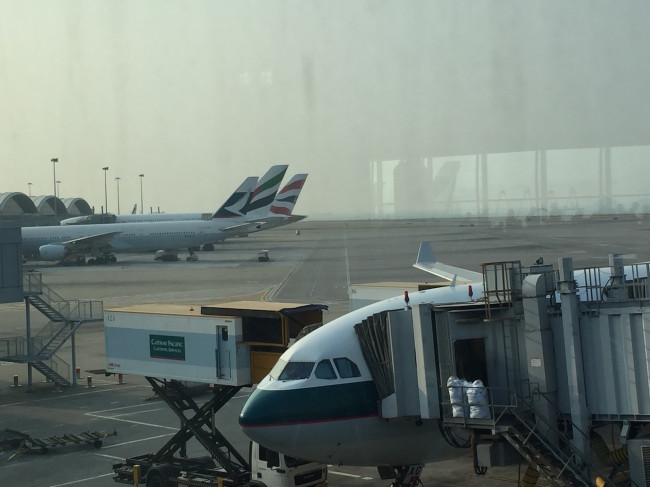 Planes in Hong Kong: Cathay Pacific, Emirates, and British Airways